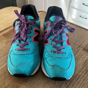 Women’s new balance shoe 574
